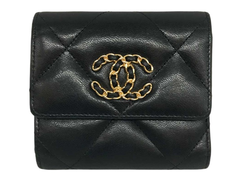 CHANEL 19 コンパクトウォレット